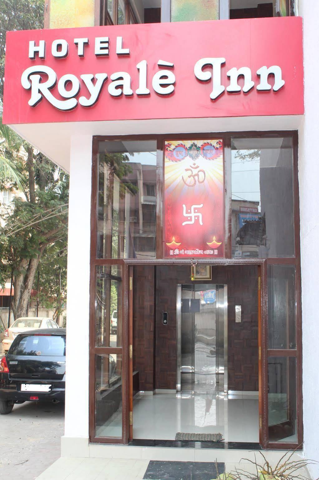 Royale Inn Вапи Экстерьер фото